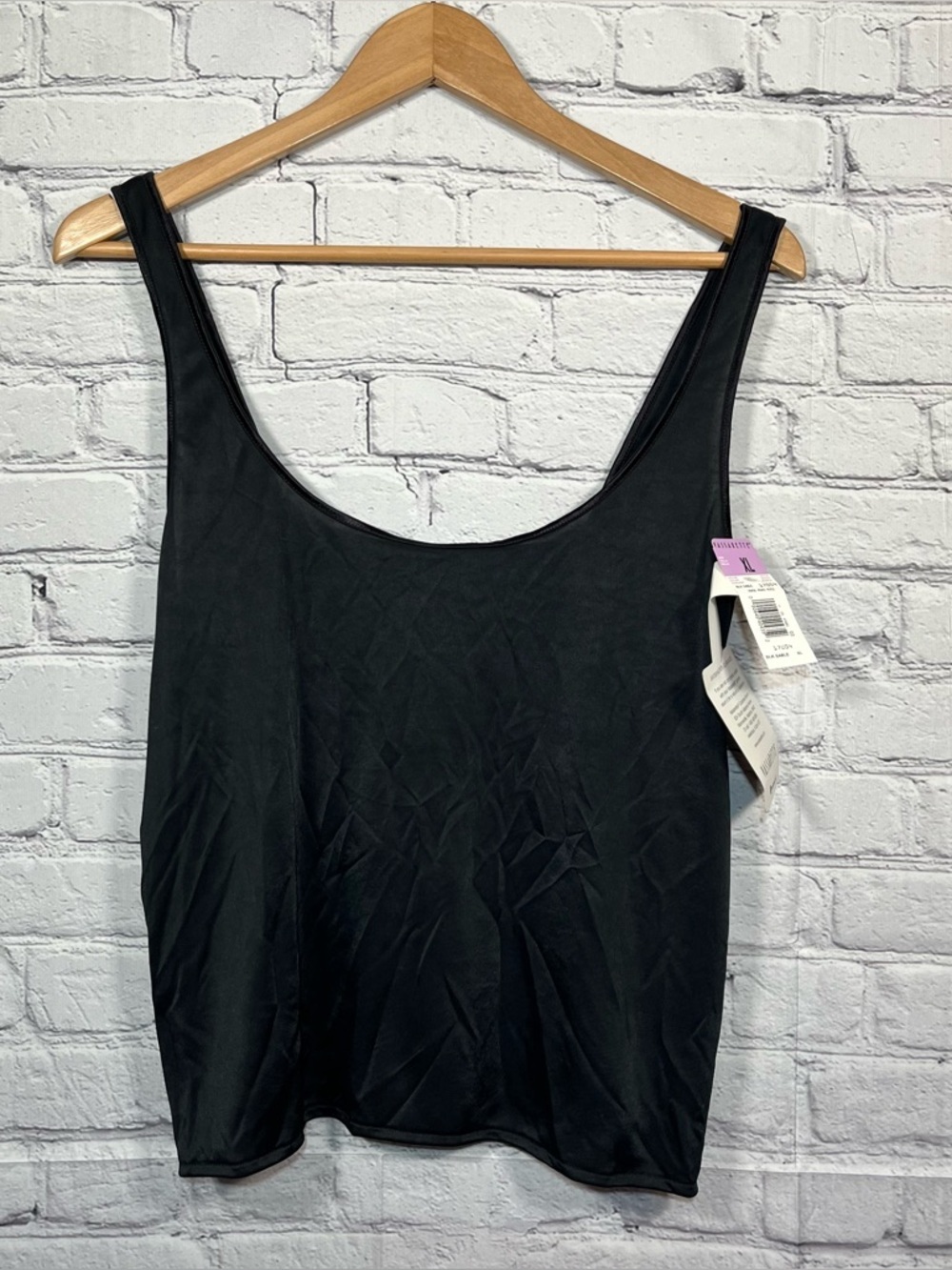 Vassarette Women's Microfiber Black Built Up Camisole 17004 Size XL NWT
